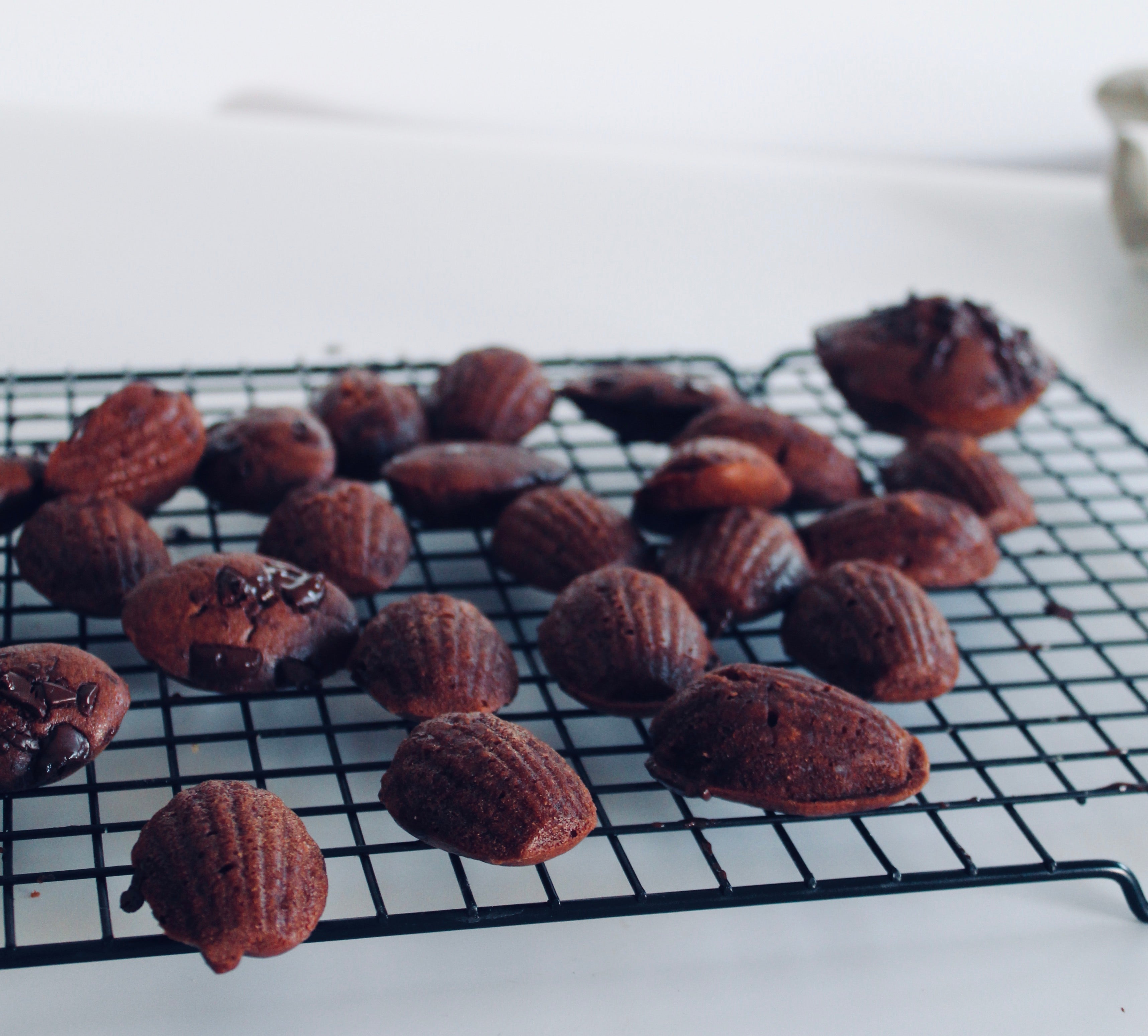 Chocolate Madeleines - Bake In Just 10 Minutes - 80Noir Ultra