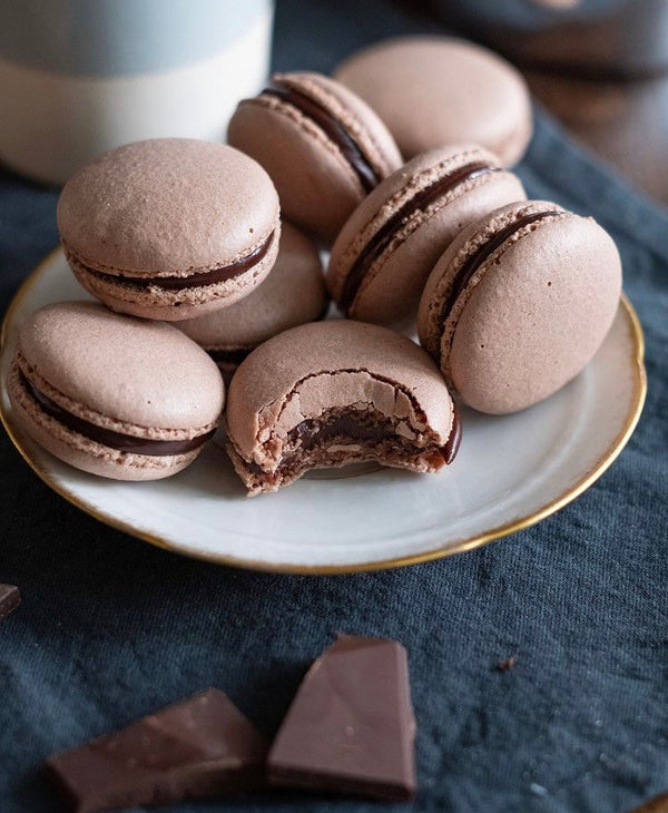 Dark Chocolate & Licorise Macaron - Vegan